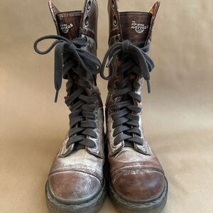 Rare Vintage Dr. Martens Triumph Boot 1914